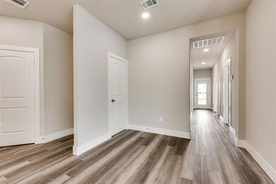 610 S Garrett Ave, Ennis, TX 75119 - photo 6