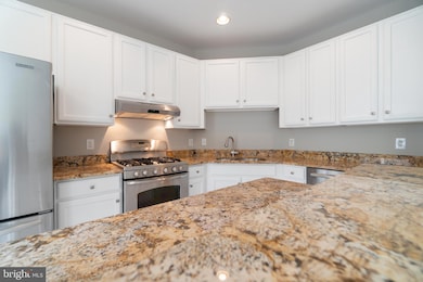 13016 Town Commons Dr, Germantown, MD 20874 - photo 7