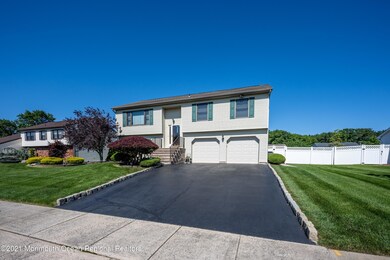 61 Higgins Rd-8