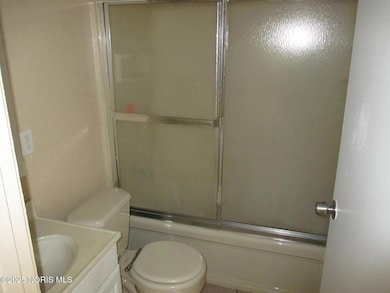 1715 E Benwick Rd, Toledo, OH 43613 - photo 3