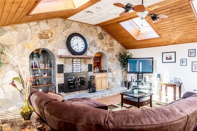 83 Founder Ave, Warwick, RI 02886 - photo 6