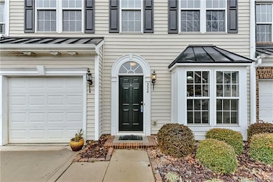 332 Berg Cir unit 118, Fort Mill, SC 29715 - photo 2