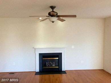 5629 Northton Ct, Woodbridge, VA 22193 - photo 4