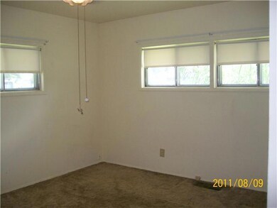 4110 Virginia Cir E, Columbus, OH 43213 - photo 7