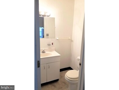 1011 Park Place unit C, Wilmington, DE 19806 - photo 6