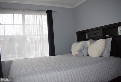 21217 Lake Spray Terrace, Germantown, MD 20876 - photo 6