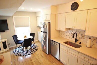 21 Louis Ave unit E, Albany, NY 12204 - photo 6