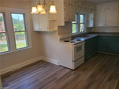 508 Rock Crusher Rd, Asheboro, NC 27203 - photo 2