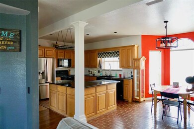 200 Valley Ln, Weatherford, TX 76085 - photo 3