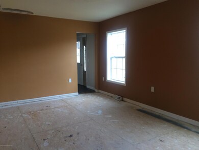 1010 Claire Dr, Taylor, PA 18517 - photo 3