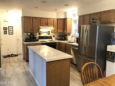 179 Spring Dr, Dingmans Ferry, PA 18328 - photo 5