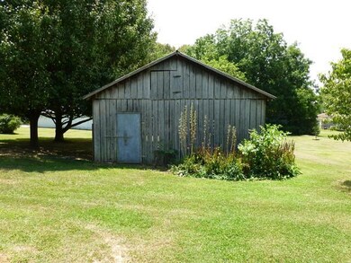 91 Hendrixson Dr, Manchester, TN 37355 - photo 2