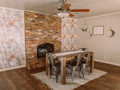 913 S 19th St, Rogers, AR 72758 - photo 4