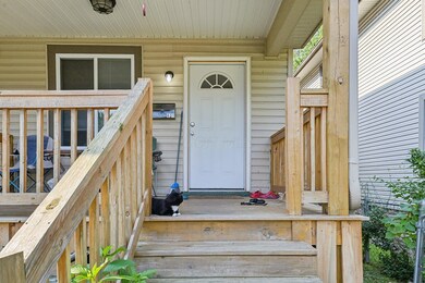 E 14th Ave-006