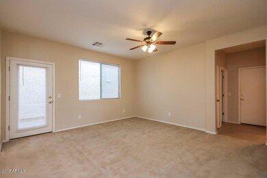003-Living_Room-2172277-small