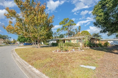 4652 MacEachen Blvd, Sarasota, FL 34233 - photo 3