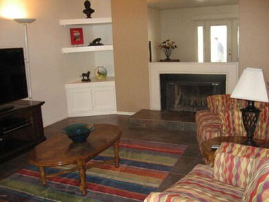 Fam Rm w/Fireplace