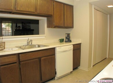 Pass through to living room from kitchen sink area