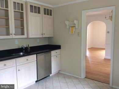 8912 Montgomery Ave, Chevy Chase, MD 20815 - photo 7