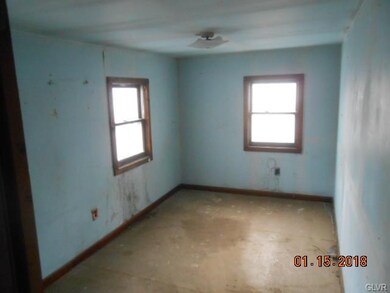 82 E 2nd St, Lehighton, PA 18235 - photo 7