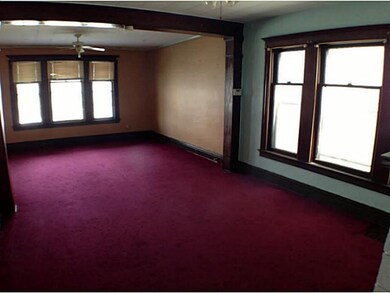 Living Room 1st floor Living room / Dining room