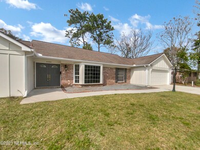 4344 Charleston Ln, Jacksonville, FL 32210 - photo 7