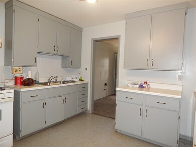 1521 W Lancaster St, Bluffton, IN 46714 - photo 7