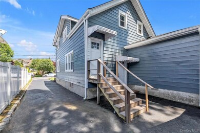 123 Mitchell St, Bellmore, NY 11710 - photo 3