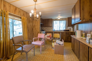 615 SE Oar Ave, Lincoln City, OR 97367 - photo 2