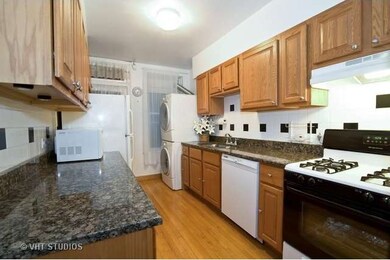 6214 N Mozart St unit 1W, Chicago, IL 60659 - photo 5