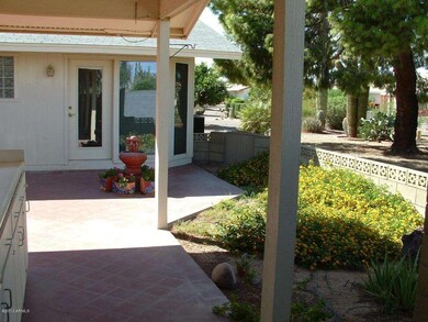 BACK PATIO BREEZEWAY