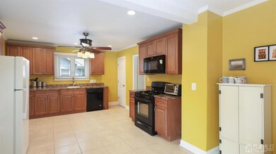 1101 Hazelwood Ave, Middlesex, NJ 08846 - photo 6