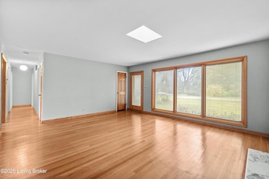 1607 Herr Ln, Louisville, KY 40222 - photo 2