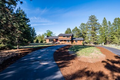 20378 Pine Vista Dr, Bend, OR 97702 - photo 2
