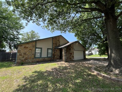 1700 S Cypress Ave, Broken Arrow, OK 74012 - photo 5