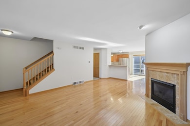 711 Cricket Ln unit 3, Middleton, WI 53562 - photo 6