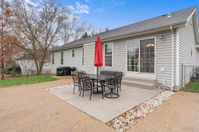 1926 Meriwether Dr, Washington, MO 63090 - photo 3