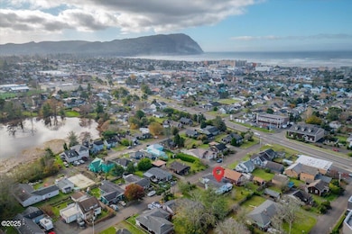 1116 6th Ave, Seaside, OR 97138 - photo 4