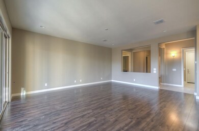 Living Room (2)