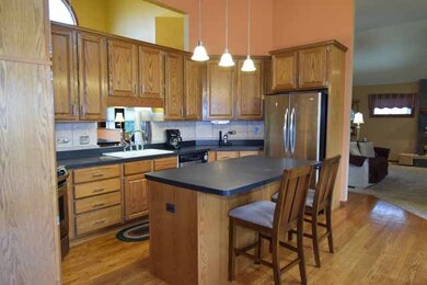 2301 Periwinkle Ln unit IV, Algonquin, IL 60102 - photo 7