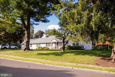 823 Clarendon Rd, Jenkintown, PA 19046 - photo 5