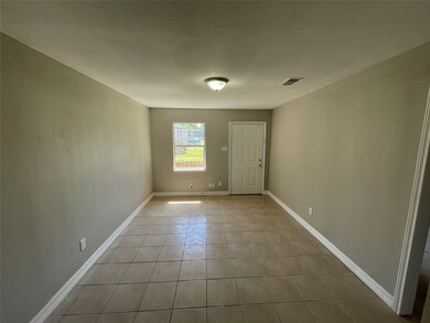 7807 Glass St, Houston, TX 77016 - photo 7