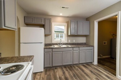 105 S Locust St, Dixon, MO 65459 - photo 7