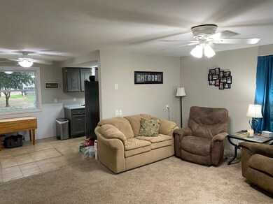 427 S Polk St, Hugoton, KS 67951 - photo 4