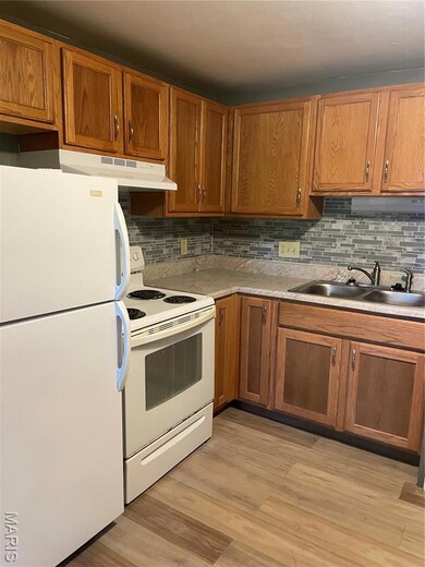 5712 Pontiac Dr unit 2, Fairview Heights, IL 62208 - photo 6