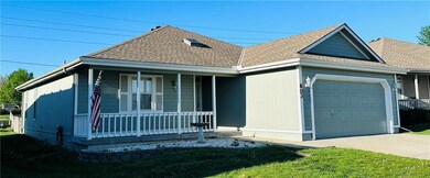 603 Twilight Dr, Raymore, MO 64083 - photo 2