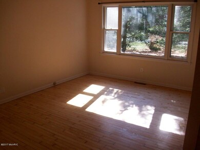 8833 Elm Valley Rd, Three Oaks, MI 49128 - photo 7