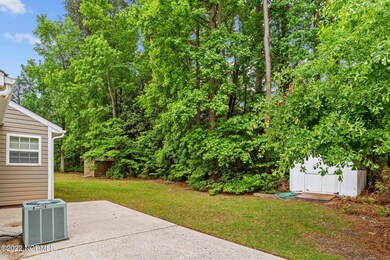 1104 Pamela Dr, Kinston, NC 28504 - photo 4