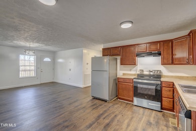 503 Long Cir, Newport, TN 37821 - photo 5