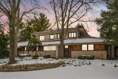 2840 Doncaster Rd-101 - Twilight